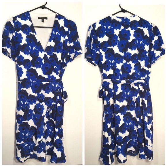BANANA REPUBLIC WRAP FLORAL DRESS - Picture 3 of 16